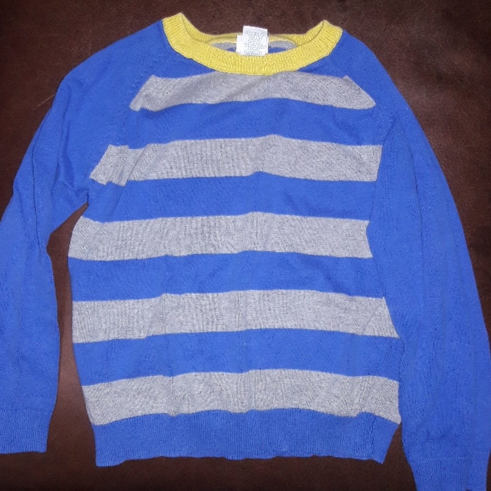 Size 5t sweater